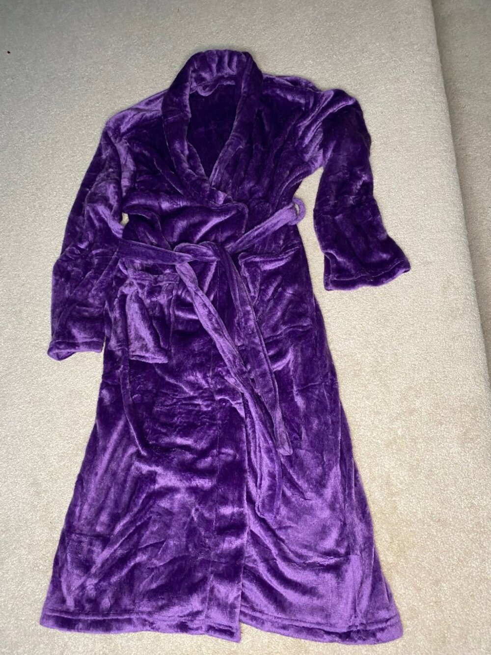 Girls Size 12-14 Plush Bath Robe So So Soft ! Violet Color